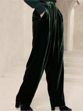 Banana Republic Juniper Green Norte Velvet Pleated Trouser Silk Pant Size 12 NWT